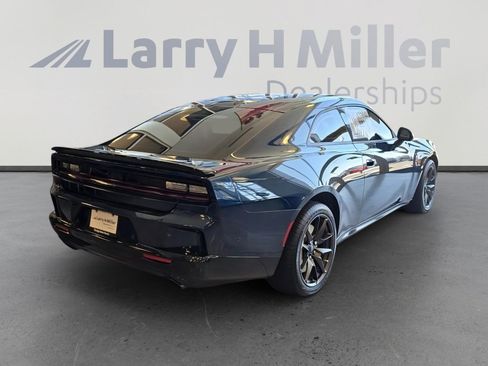 New 2026 Dodge Charger Scat Pack w/ Blacktop Package AWD/4WD image 5