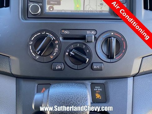 Used 2017 Chevrolet City Express LT w/ Technology Package image 28