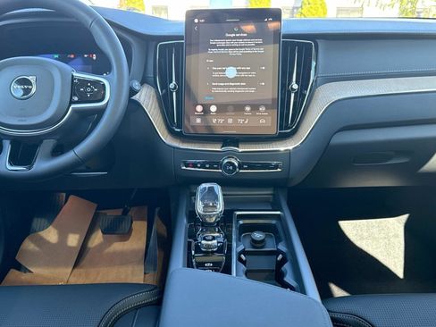 New 2026 Volvo XC60 B5 Ultra w/ Climate Package image 14