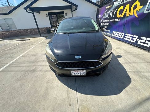 Used 2016 Ford Focus SE w/ Equipment Group 201A FWD image 18