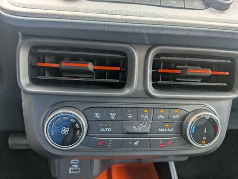 Used 2022 Ford Maverick XLT w/ Equipment Group 300A Standard AWD/4WD image 18