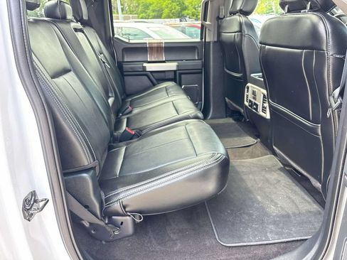 Used 2020 Ford F150 Lariat w/ Equipment Group 502A Luxury AWD/4WD image 17