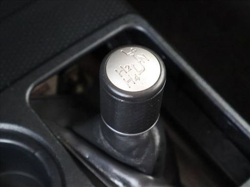 Used 2010 Toyota FJ Cruiser 4WD image 18