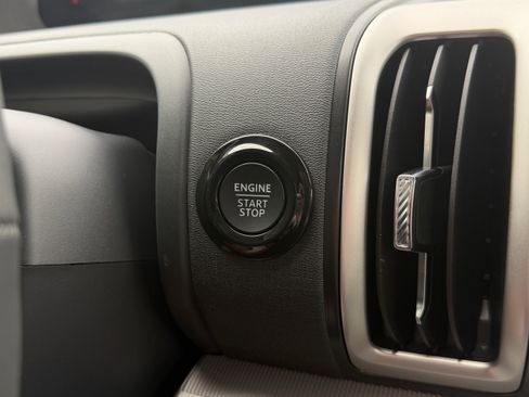 New 2026 Ford Expedition Active RWD image 17