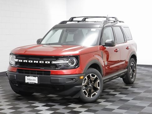 Used 2021 Ford Bronco Sport Outer Banks image 1