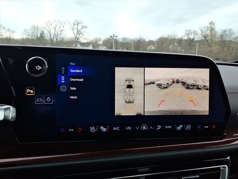 New 2026 Chevrolet Traverse RS image 21