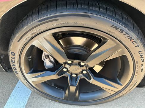 Used 2016 Chevrolet Camaro SS RWD image 3