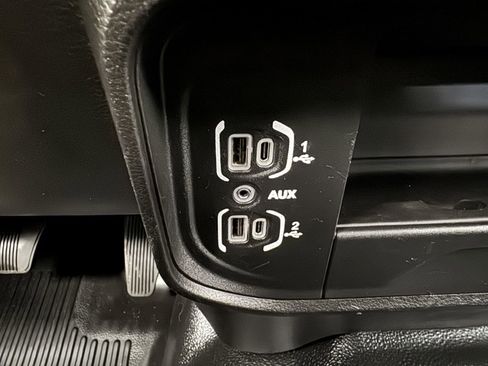 Used 2024 RAM 3500 Tradesman AWD/4WD image 17