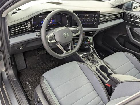 New 2026 Volkswagen Jetta SE image 3