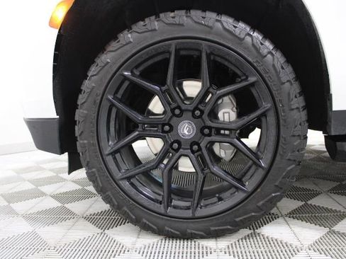 Used 2024 Chevrolet Tahoe Premier image 48