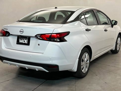 Used 2025 Nissan Versa S w/ Trunk Package FWD image 5