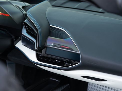 Used 2024 Ferrari SF90 Spider image 69