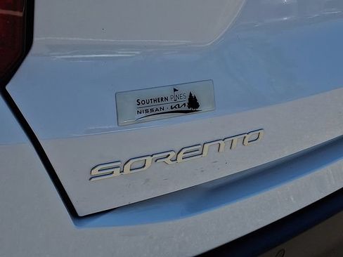 Certified 2024 Kia Sorento S FWD image 32