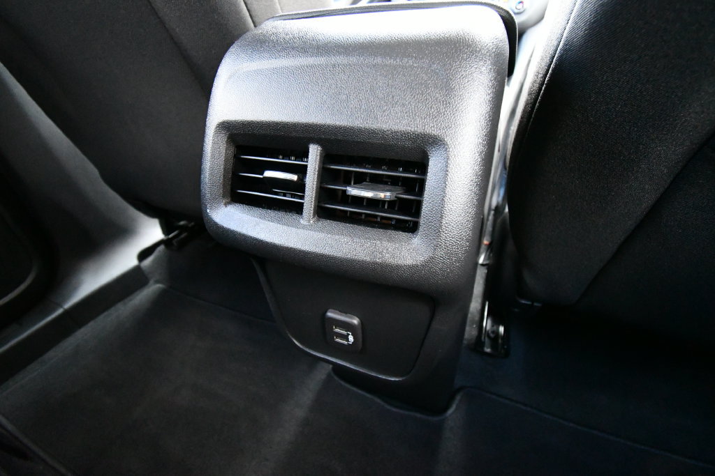 Used 2023 Chevrolet Equinox LT AWD/4WD image 18