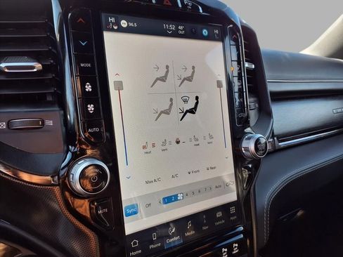 Used 2024 RAM 1500 Limited image 8