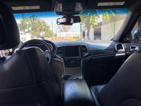 Used 2015 Jeep Grand Cherokee Limited image 22