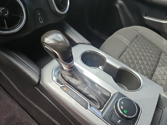 Used 2020 Chevrolet Blazer LT FWD image 24