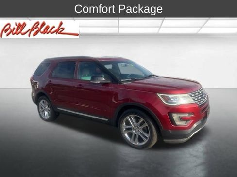 Used 2017 Ford Explorer XLT w/ Equipment Group 202A image 5