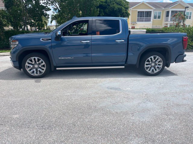 Used 2024 GMC Sierra 1500 Denali AWD/4WD image 4