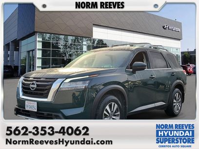 Used 2023 Nissan Pathfinder SL