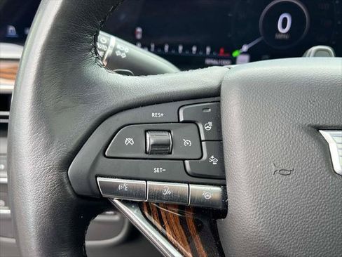 Used 2023 Cadillac Escalade ESV Premium Luxury AWD/4WD image 21