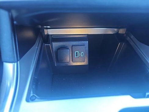 Used 2021 Ford Explorer XLT w/ Equipment Group 202A image 24