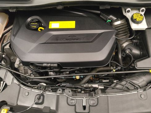 Used 2016 Ford Escape SE w/ SE Chrome Package image 27