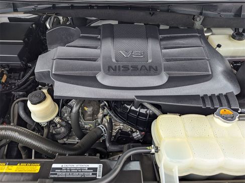 Used 2021 Nissan Titan Platinum Reserve w/ Moonroof Package image 9
