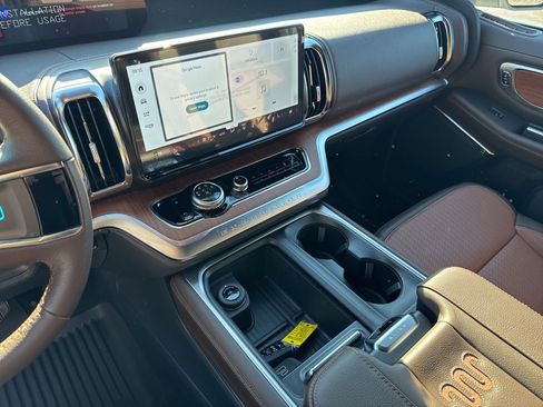 New 2026 Ford Expedition Max King Ranch image 22