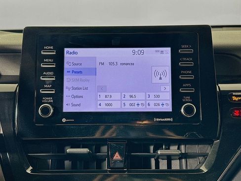 Used 2024 Toyota Camry SE image 14