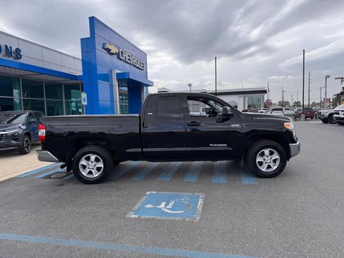 Used 2014 Toyota Tundra SR5 w/ SR5 Upgrade Package AWD/4WD image 8