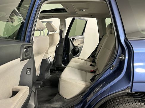 Used 2014 Subaru Forester 2.5i Premium image 30