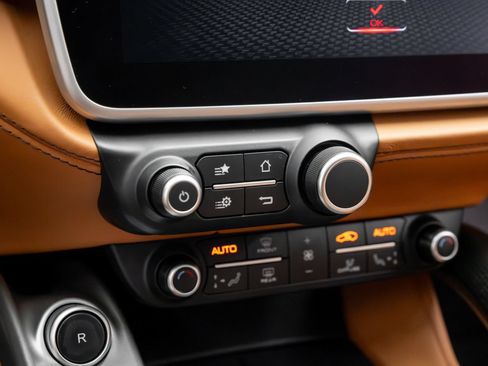 Used 2018 Ferrari GTC4Lusso T RWD image 28