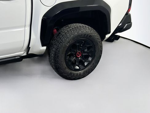 Used 2025 Toyota Tacoma TRD Pro image 31