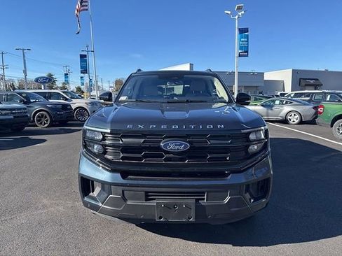 Used 2025 Ford Expedition Max Active image 2