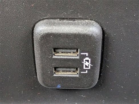 Used 2021 GMC Terrain SLE image 21