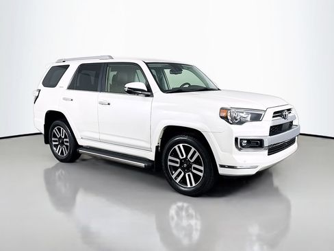 Certified 2023 Toyota 4Runner Limited AWD/4WD image 3