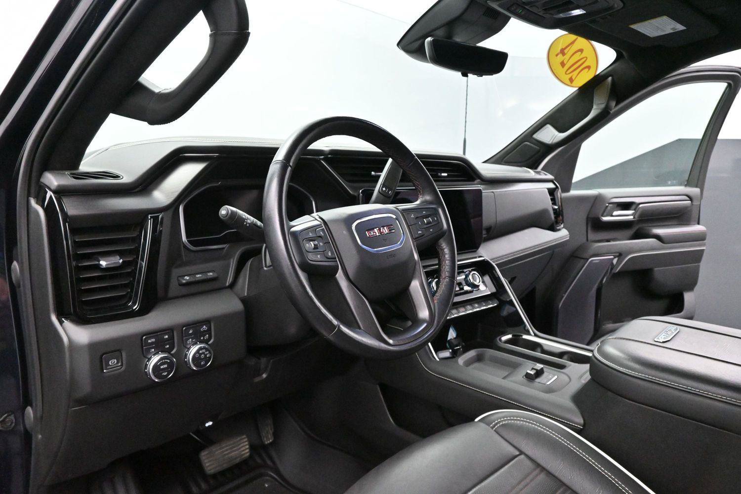 Used 2024 GMC Sierra 2500 AT4X AWD/4WD image 16