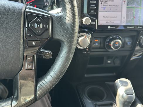 Used 2020 Toyota 4Runner TRD Off-Road Premium w/ Moonroof Package AWD/4WD image 21