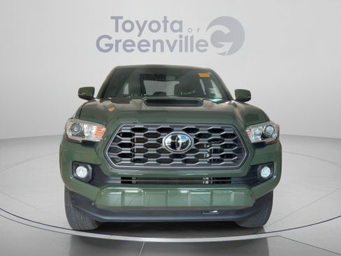 Used 2022 Toyota LTZ AWD/4WD image 9