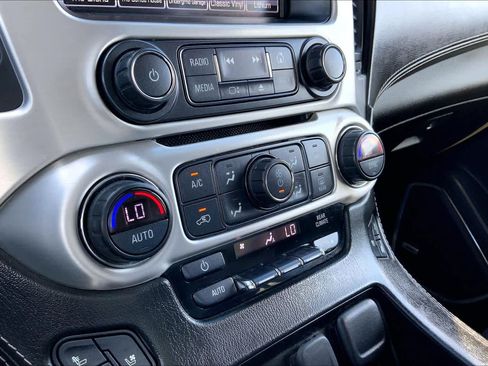 Used 2019 GMC Yukon SLT AWD/4WD image 35