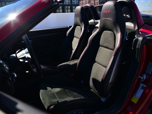 Certified 2025 Porsche 718 Boxster GTS image 13