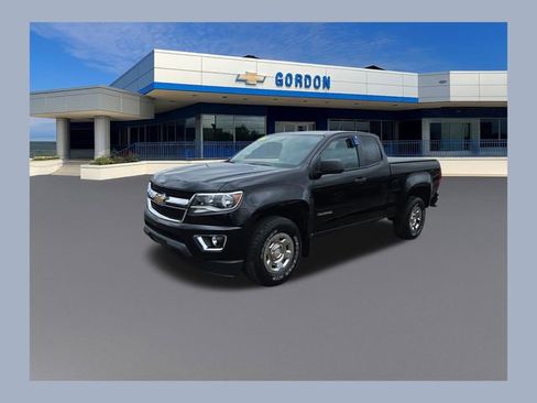 Used 2017 Chevrolet Colorado W/T w/ WT Convenience Package RWD image 1