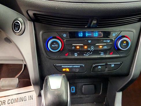Used 2019 Ford Escape SEL FWD image 16