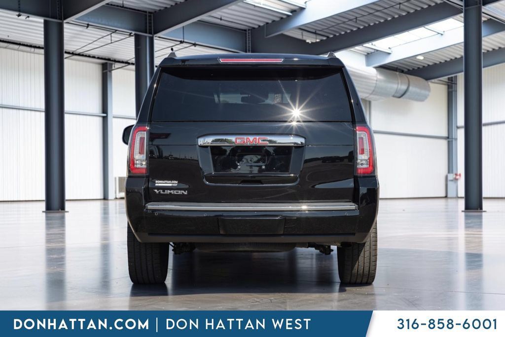 Used 2019 GMC Yukon Denali w/ Denali Ultimate Package AWD/4WD image 24