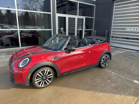 Certified 2023 MINI Cooper S image 6