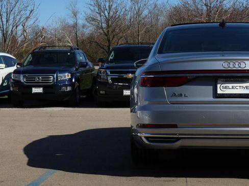 Used 2019 Audi A8 L 3.0T w/ Executive Package image 12