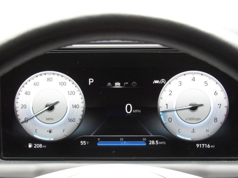 Used 2022 Hyundai Tucson Limited AWD/4WD image 24