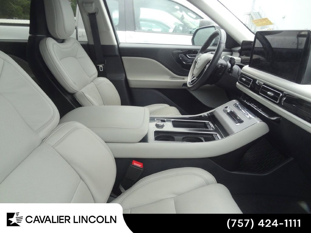 Used 2025 Lincoln Aviator Reserve w/ Equipment Group 201A AWD/4WD image 8