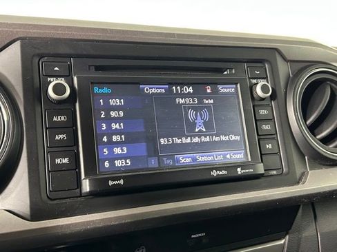 Used 2016 Toyota Tacoma SR5 w/ SR5 Appearance Package (SN) AWD/4WD image 21